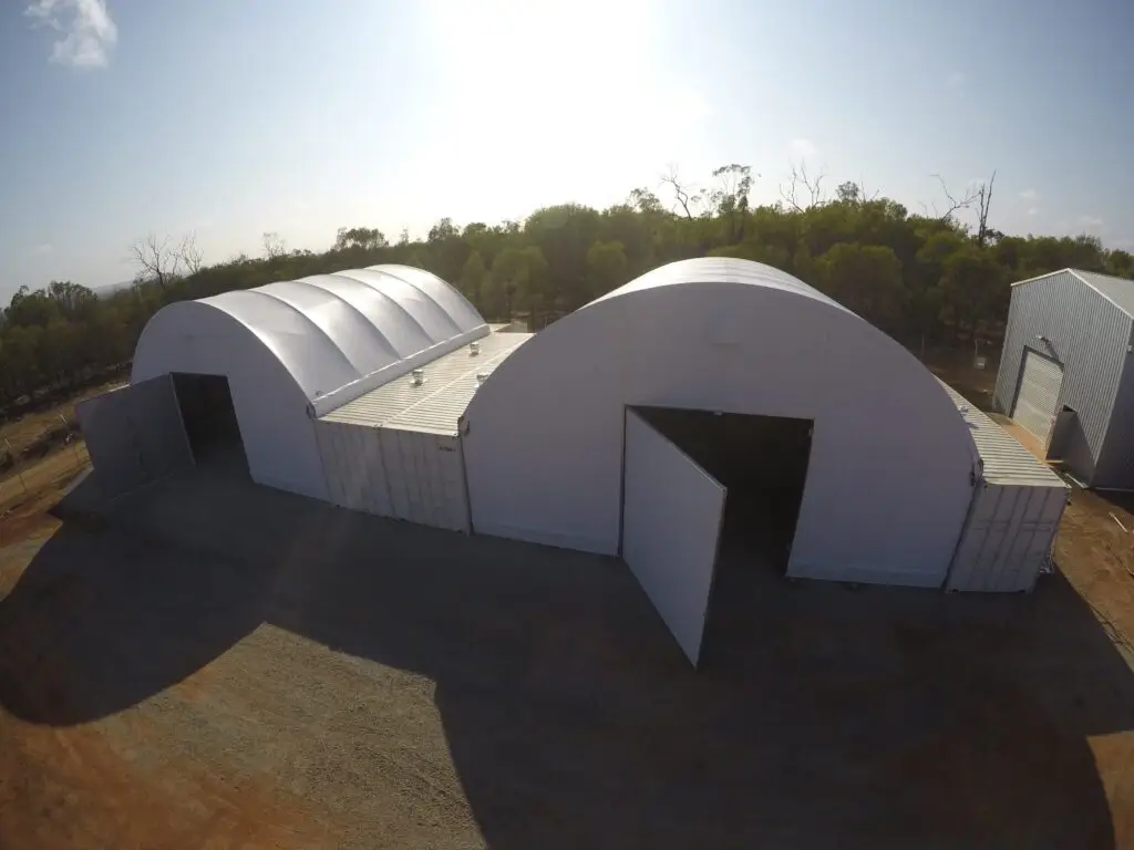 Izy Igloo with swinging gates